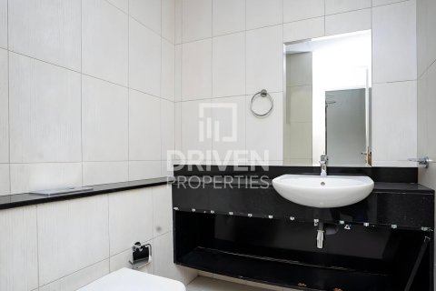 Apartment in Jumeirah Village Circle, Dubai 2 bedrooms, 105 sq.m. № 19638 - photo 21