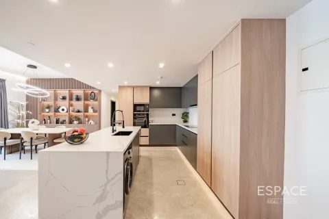 Купить квартиру в Джумейра Бич Резиденс, Дубай: 3 спальни, 177м², № 61707 - фото 6