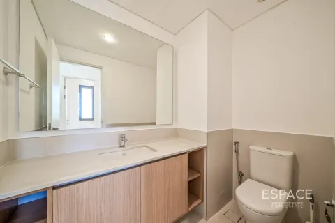 Townhouse in Dubai South (Dubai World Central), Dubai 3 bedrooms, 181 sq.m. № 61714 - photo 16