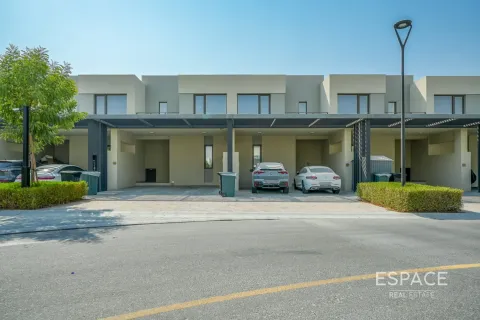 Townhouse in Dubai South (Dubai World Central), Dubai 3 bedrooms, 181 sq.m. № 61714 - photo 20