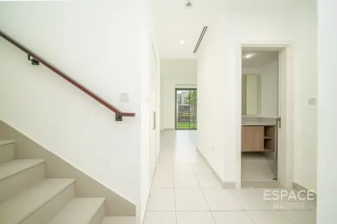 Townhouse in Dubai South (Dubai World Central), Dubai 3 bedrooms, 181 sq.m. № 61714 - photo 11