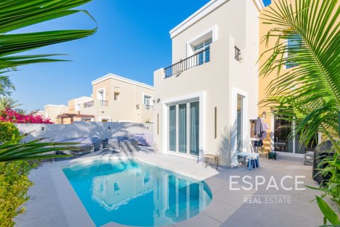 Купить виллу в Арабиан Ранчес, Дубай: 3 спальни, 253м², № 61706 - фото 20