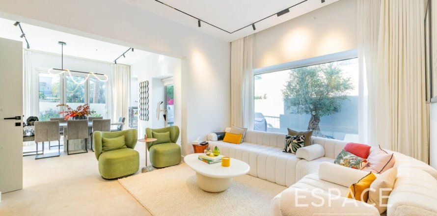 Вилла в Арабиан Ранчес, Дубай, 3 спальни, 253м², № 61706