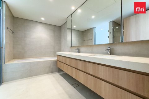 Villa en Dubai, 4 dormitorios, 447.9 m², № 93382 - foto 4