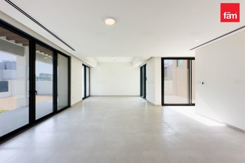 Villa en Dubai, 4 dormitorios, 447.9 m², № 93382 - foto 16