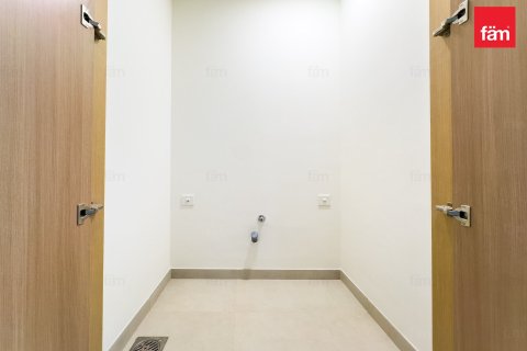 Villa en Dubai, 4 dormitorios, 447.9 m², № 93382 - foto 2