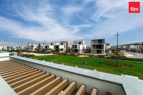 Villa en Dubai, 4 dormitorios, 447.9 m², № 93382 - foto 6