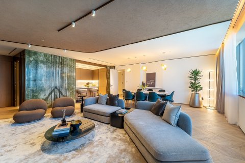 Apartment in ICONIC TOWER in Al Sufouh, Dubai 2 bedrooms, 149 sq.m. № 97345 - photo 3