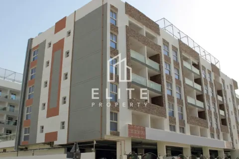 Edificio en Dubai Investment Park, Dubai, 5170 m², № 38968 - foto 1