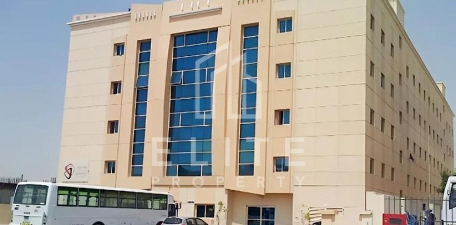 Общежитие для рабочих в Дубай Инвестмент Парке, Дубай, 6802м², № 38966