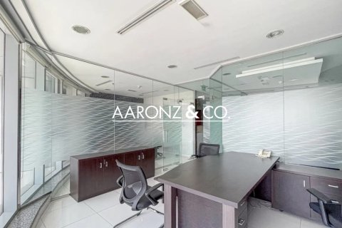 Oficina en Business Bay, Dubai, 78 m², № 95357 - foto 2