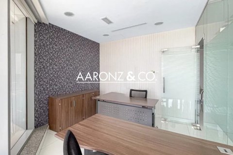 Oficina en Business Bay, Dubai, 78 m², № 95357 - foto 3