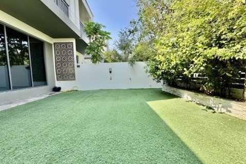 Villa à Dubai Hills Estate, Dubai, 3 chambres, 202 m², № 99790 - photo 2