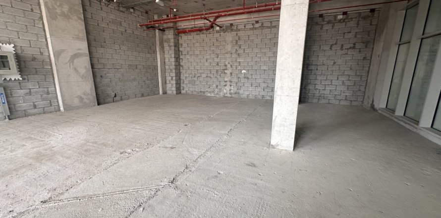 Магазин в Умм-Хурэйре, Дубай, 113.7м², № 7995