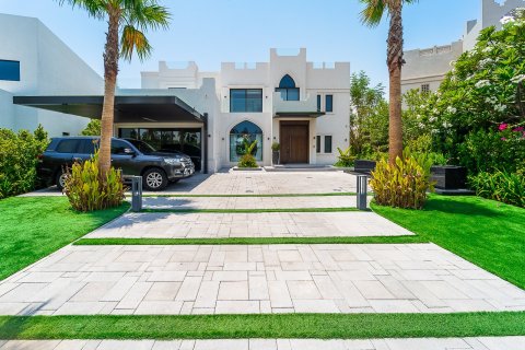 Купить виллу в Jumeirah Islands, Дубай: 4 спальни, 520.3м², № 7993 - фото 1