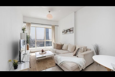 Apartment in Jumeirah Lake Towers, Dubai 2 bedrooms, 101 sq.m. № 56256 - photo 2
