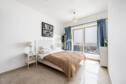 Apartment in Jumeirah Lake Towers, Dubai 2 bedrooms, 101 sq.m. № 56256 - photo 10
