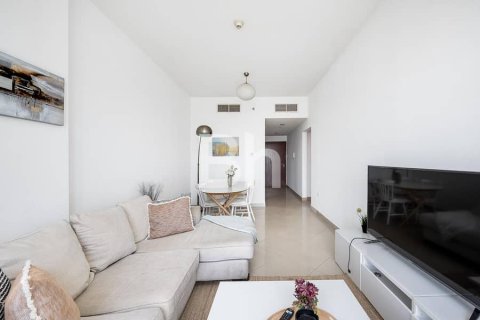 Apartment in Jumeirah Lake Towers, Dubai 2 bedrooms, 101 sq.m. № 56256 - photo 13