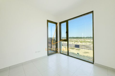 Villa in Dubai South (Dubai World Central), Dubai 3 bedrooms, 163 sq.m. № 69214 - photo 12