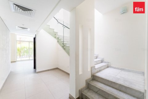 Adosado en Dubai, 3 dormitorios, 278.6 m², № 111989 - foto 18