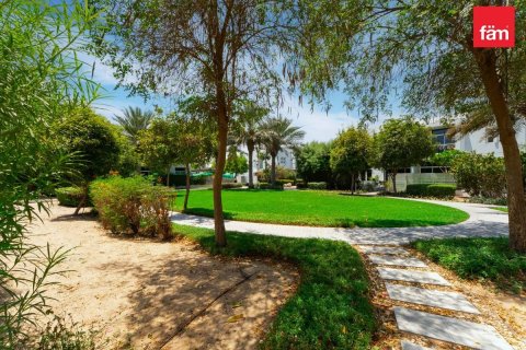 Adosado en Dubai, 3 dormitorios, 278.6 m², № 111989 - foto 13