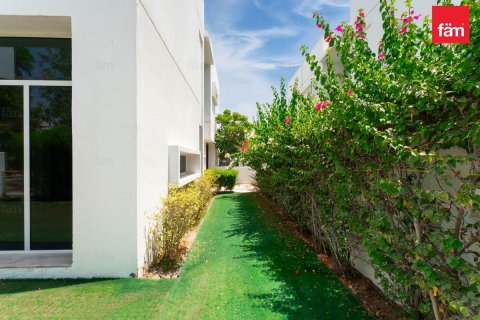Adosado en Dubai, 3 dormitorios, 278.6 m², № 111989 - foto 17