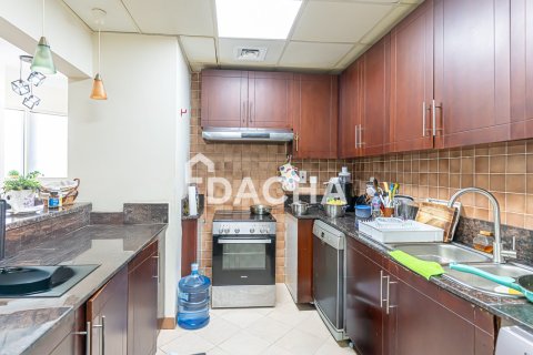 Apartment in Jumeirah Lake Towers, Dubai 2 bedrooms, 131 sq.m. № 114846 - photo 8