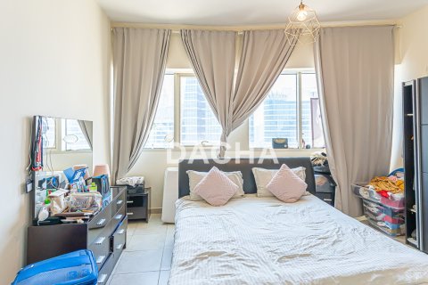 Apartment in Jumeirah Lake Towers, Dubai 2 bedrooms, 131 sq.m. № 114846 - photo 4