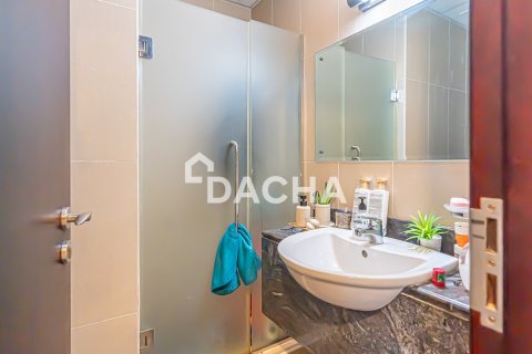 Apartment in Jumeirah Lake Towers, Dubai 2 bedrooms, 131 sq.m. № 114846 - photo 11