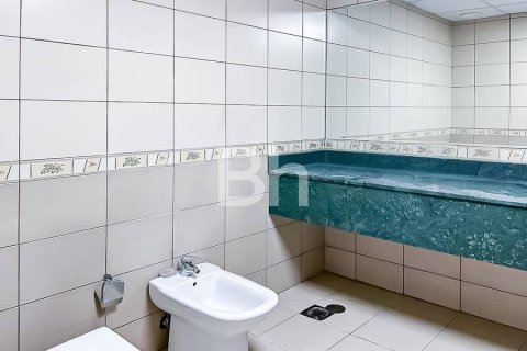Apartment in Dubai 2 bedrooms, 120 sq.m. № 21659 - photo 13