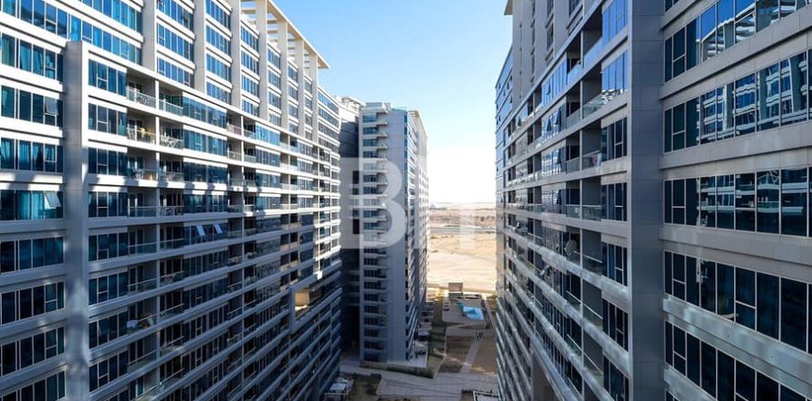 Apartment in Dubai 2 bedrooms, 120 sq.m. № 21659
