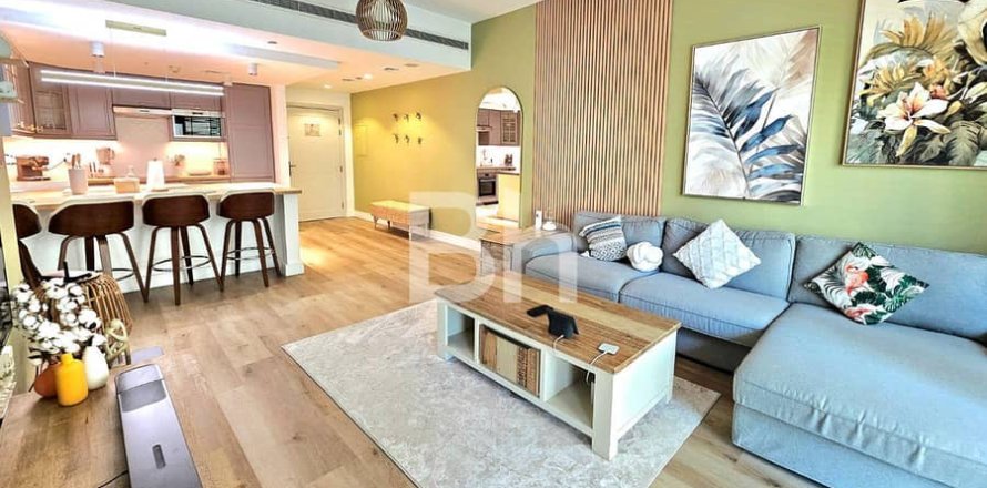 Apartment in Dubai 2 bedrooms, 94 sq.m. № 21637