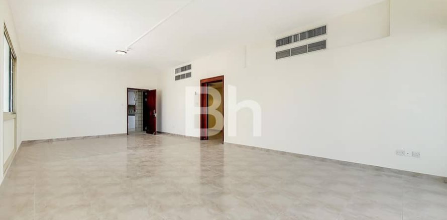 Appartement à Sheikh Zayed Road, Dubai, 3 chambres, 186 m², № 24078