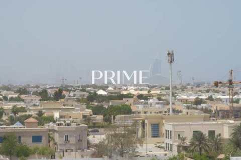 Apartment in Jumeirah, Dubai 3 bedrooms, 268 sq.m. № 24079 - photo 2