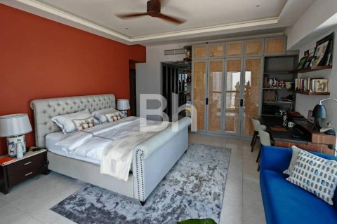 Apartment in Business Bay, Dubai 3 bedrooms, 203 sq.m. № 24076 - photo 8