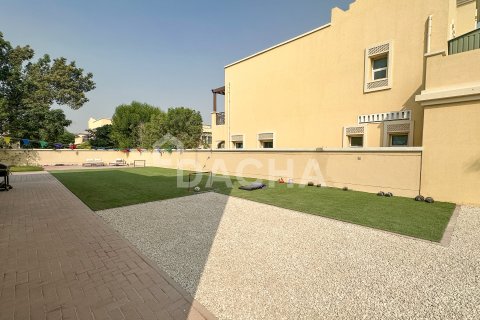 Купить виллу в Jumeirah Village Triangle, Дубай: 2 спальни, 250м², № 104979 - фото 4