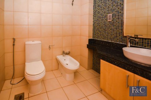 Apartment in Shoreline Apartments, Palm Jumeirah, Dubai 2 bedrooms, 186 sq.m. № 103812 - photo 2