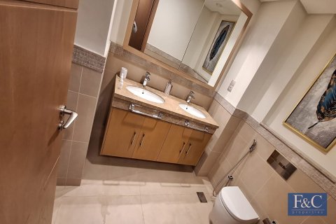 Apartment in Downtown Dubai (Downtown Burj Dubai), Dubai 2 bedrooms, 129 sq.m. № 103802 - photo 10