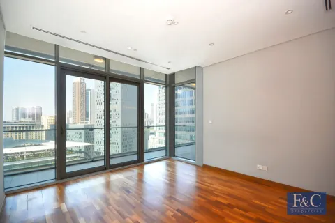 Apartment in DIFC, Dubai 2 bedrooms, 166 sq.m. № 103803 - photo 7