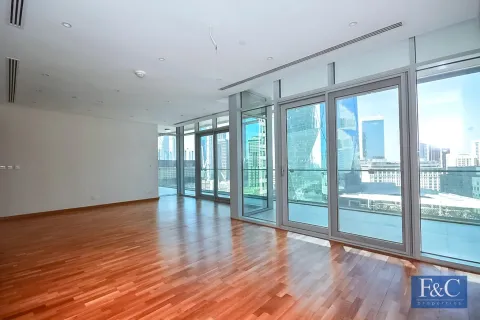 Apartment in DIFC, Dubai 2 bedrooms, 166 sq.m. № 103803 - photo 2
