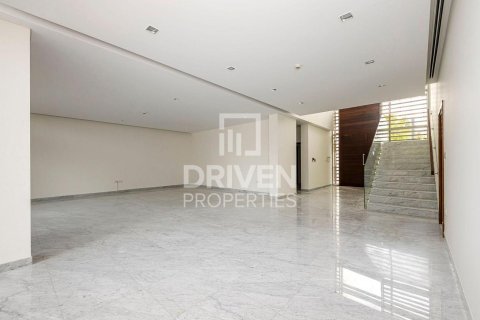 Villa in District One, Mohammed Bin Rashid City, Dubai 5 bedrooms, 834.83 sq.m. № 128650