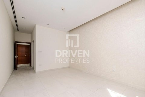 Villa in District One, Mohammed Bin Rashid City, Dubai 5 bedrooms, 834.83 sq.m. № 128650 - photo 4