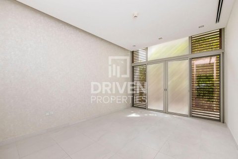 Villa in District One, Mohammed Bin Rashid City, Dubai 5 bedrooms, 834.83 sq.m. № 128650 - photo 17