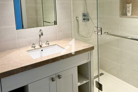 Apartment in Downtown Dubai (Downtown Burj Dubai), Dubai 3 bedrooms, 189.5 sq.m. № 50363 - photo 14