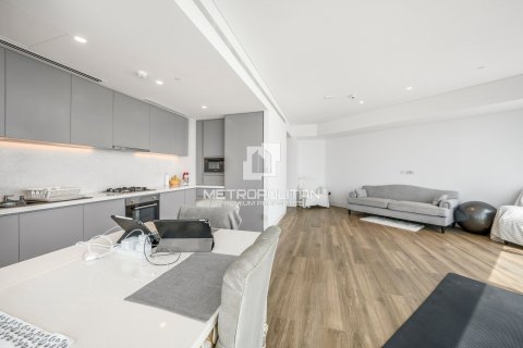 Купить квартиру в Джумейра Лейк Тауэрс, Дубай: 2 спальни, 151м², № 16002 - фото 1