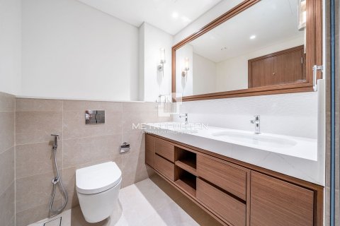 Apartment in EMAAR Beachfront, Dubai Harbour, Dubai 2 bedrooms, 115 sq.m. № 15992 - photo 14