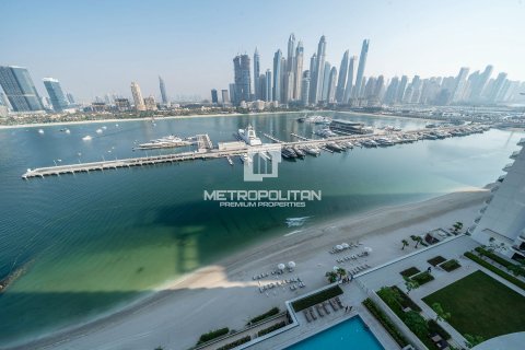 Apartment in EMAAR Beachfront, Dubai Harbour, Dubai 2 bedrooms, 115 sq.m. № 15992