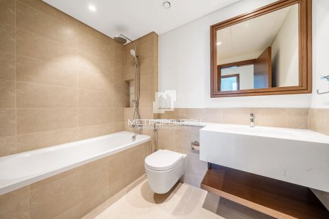 Apartment in EMAAR Beachfront, Dubai Harbour, Dubai 2 bedrooms, 115 sq.m. № 15992 - photo 20