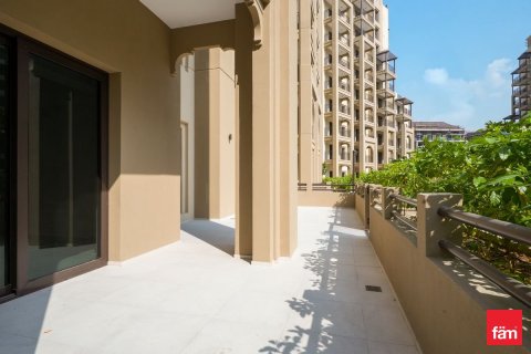 Apartment in Umm Suqeim, Dubai 2 bedrooms, 175.1 sq.m. № 85977 - photo 22