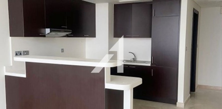 Квартира в Дубае, 1 спальня, 74.8м², № 3556